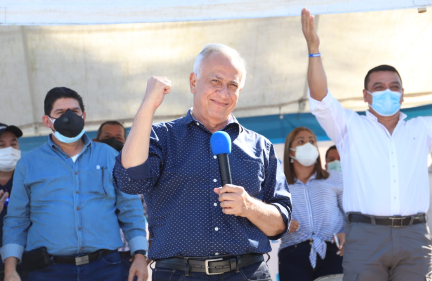 Mauricio Oliva: «en el CN aprobamos ayudar con dinero a las familias afectadas por los huracanes»