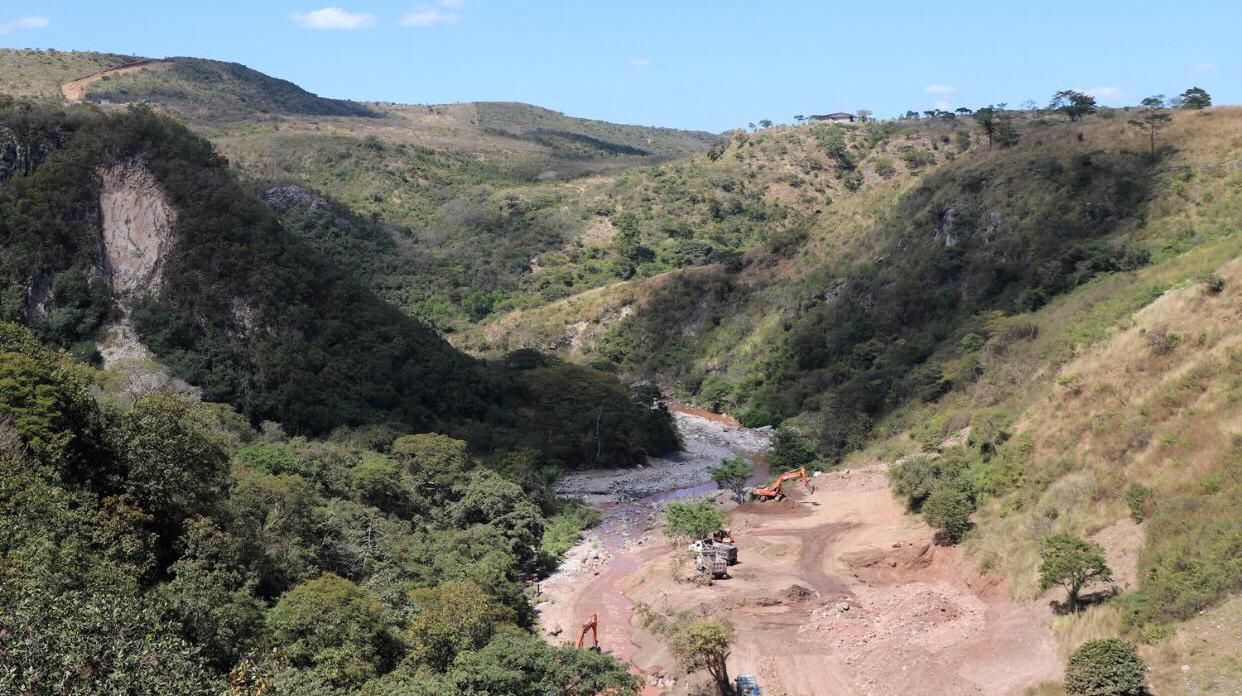 Avanza la construcción de la represa “San José” en la capital Avanza la construcción de la represa “San José” en la capital