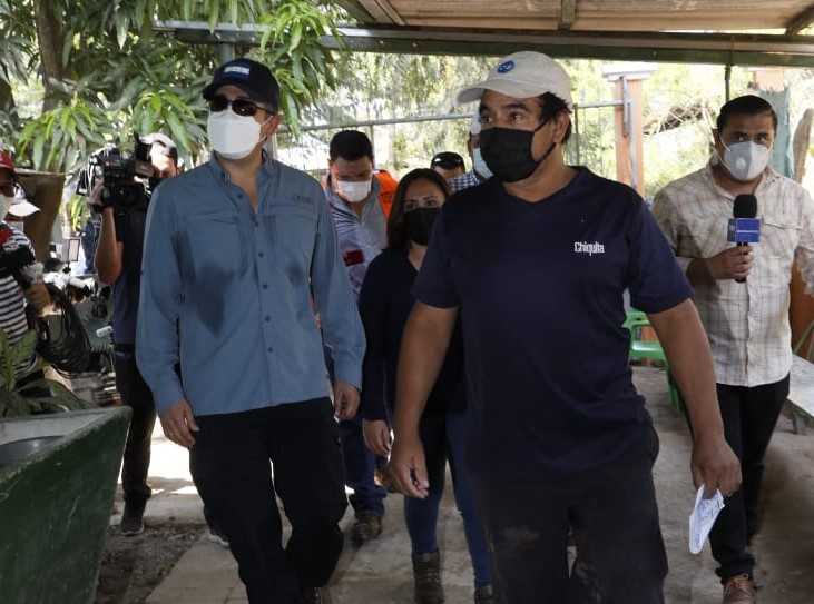 Gobierno entregó 657 paquetes de ayuda humanitaria en SPS, La Lima, El Progreso y Pimienta