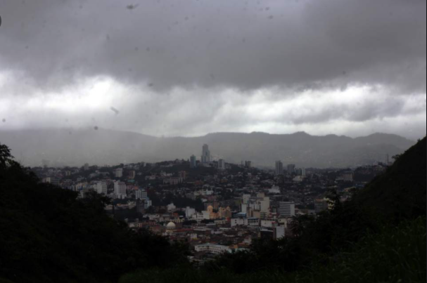 CLIMA: Nubosidad y lluvias leves en la mayor parte del territorio nacional CLIMA: Nubosidad y lluvias leves en la mayor parte del territorio nacional