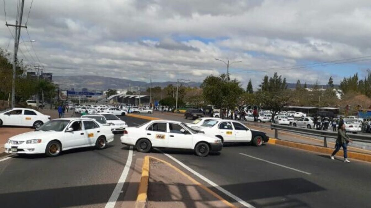 Transportistas suspenden paro anunciado para hoy tras llegar a un acuerdo