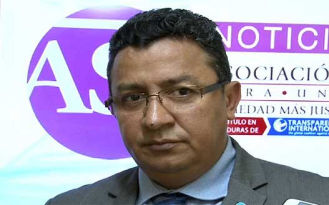 Director de ASJ insta al Gobierno a actuar y sancionar a los responsables de las compras irregulares de los hospitales móviles