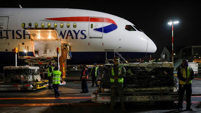 Aterriza en México el primer cargamento de la vacuna rusa Sputnik V