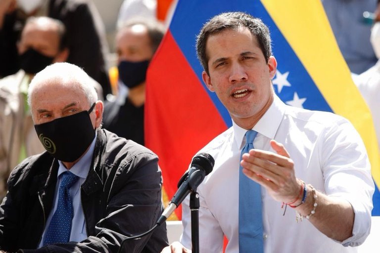 Guaidó respondió a las amenazas del gobierno de Maduro: «Saben muy bien dónde encontrarnos» Guaidó respondió a las amenazas del gobierno de Maduro: «Saben muy bien dónde encontrarnos»