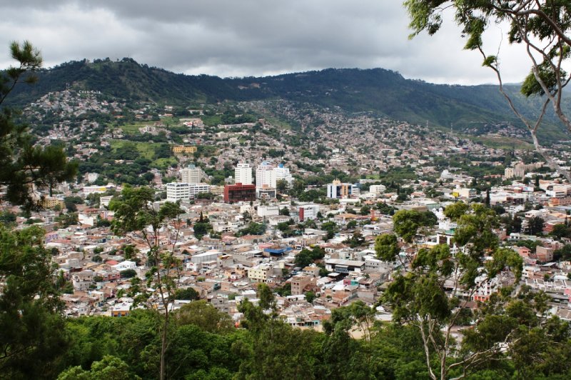 Hoy prevalecerá clima seco y estable  informa Cenaos