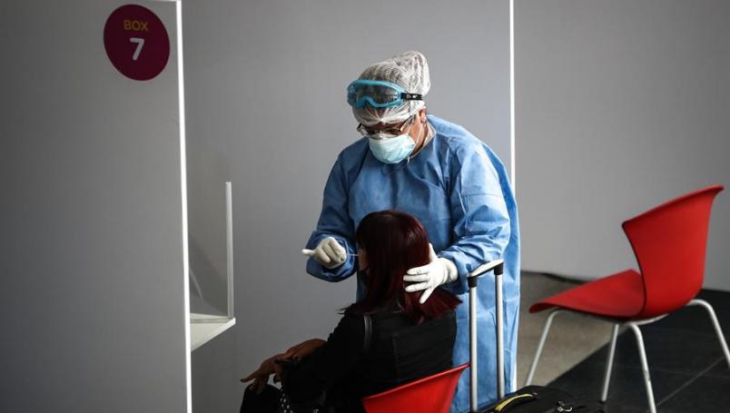 Advierten que variante del Reino Unido «barrerá el mundo»