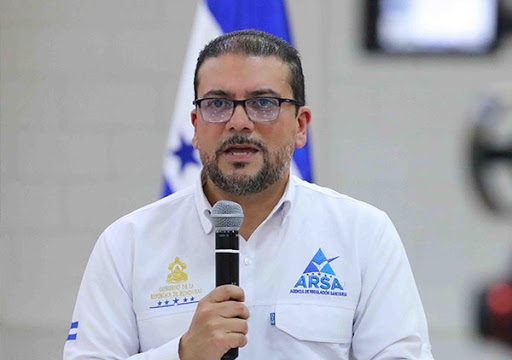 Francis Contreras: «ARSA es un ente regulador descentralizado, no se involucra en la compra productos» Francis Contreras: «ARSA es un ente regulador descentralizado, no se involucra en la compra productos»