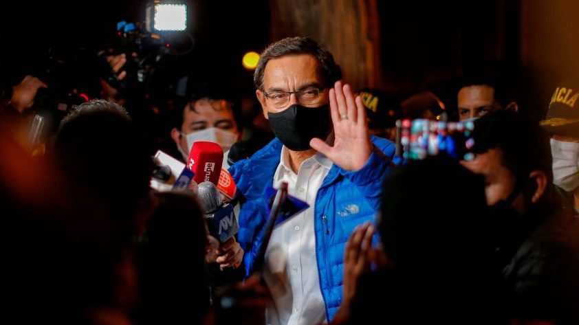 Presidente de Perú asegura que sí participó en las pruebas de la vacuna de Sinopharm