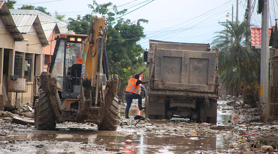 Cierre de Limpieza: Mas de 1 millón 607 mil toneladas de escombros  remueven de sectores inundados  por Eta e Iota en  la costa norte