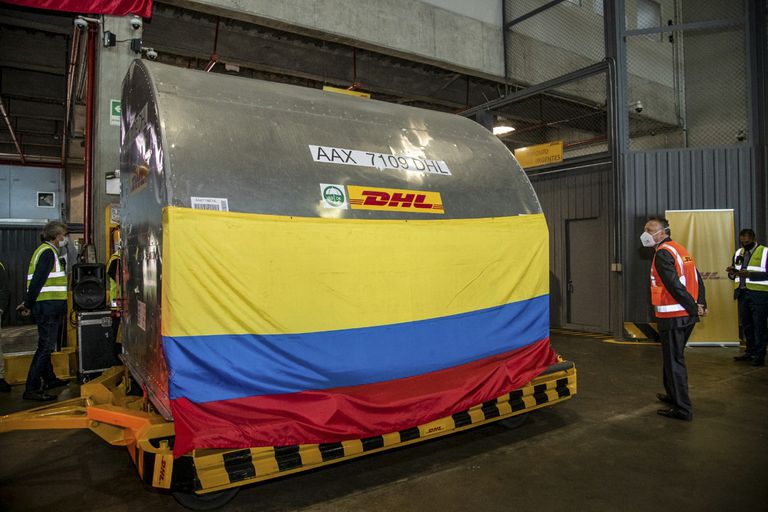 Colombia, se convierte en el primer país de América en recibir vacunas de Covax Colombia, se convierte en el primer país de América en recibir vacunas de Covax