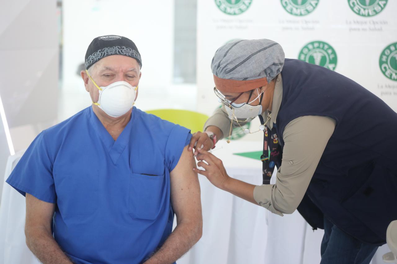 Gobierno inicia vacunación contra Covid-19 en hospitales privados de Cortés