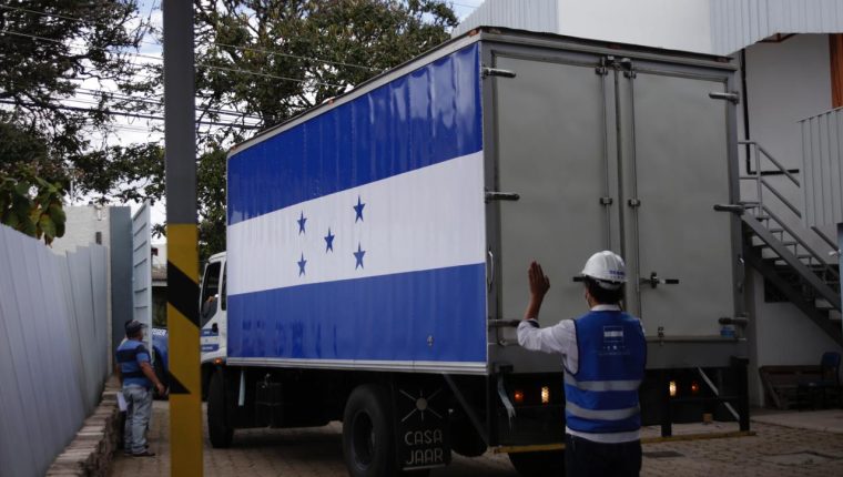 A través de Covax: Honduras recibió hoy las primeras 48 mil vacunas de AstraZeneca A través de Covax: Honduras recibió hoy las primeras 48 mil vacunas de AstraZeneca