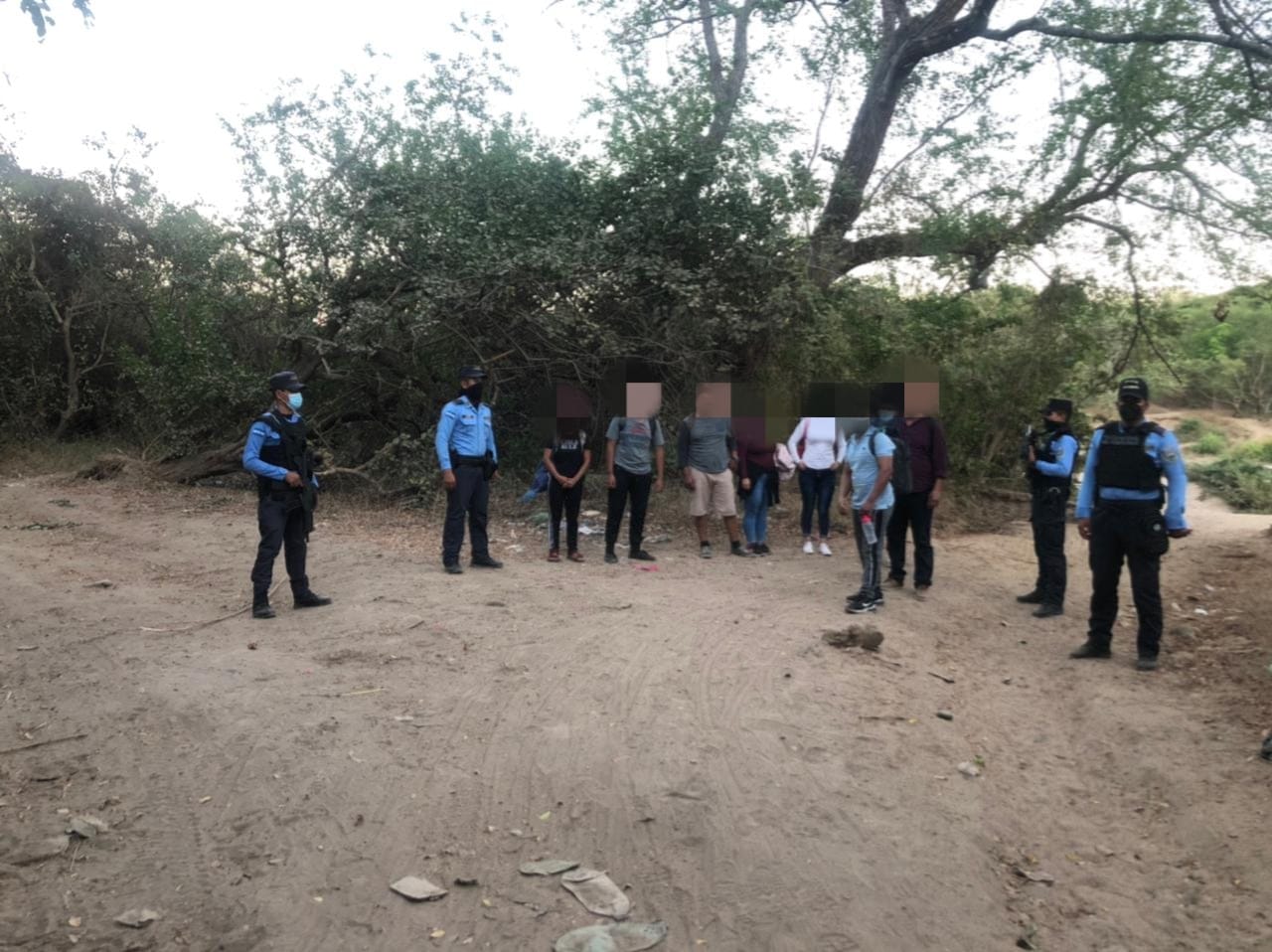 Más de 300 personas se detuvieron en diferentes puntos fronterizos del país