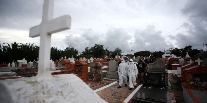 Brasil registró un nuevo récord de muertes diarias por coronavirus con 1.972 decesos en las últimas 24 horas Brasil registró un nuevo récord de muertes diarias por coronavirus con 1.972 decesos en las últimas 24 horas