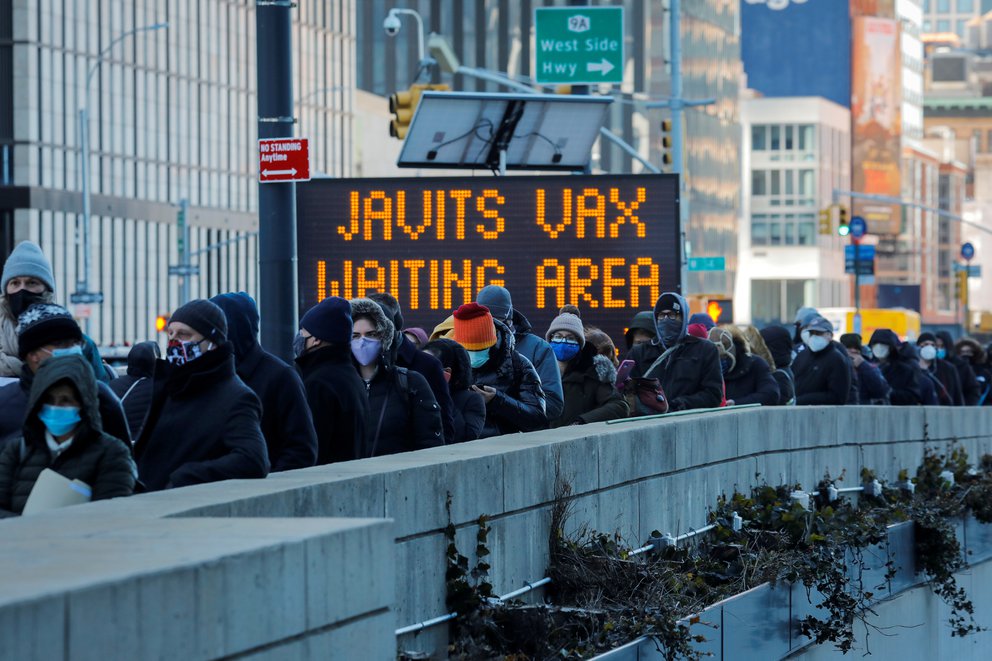 Estados Unidos vacunó contra la Covid-19 a más de 2,4 millones de personas en un día