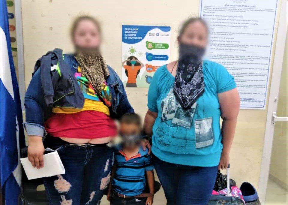 Capturan a dos estadounidenses cuando trataban de sacar del país a un menor