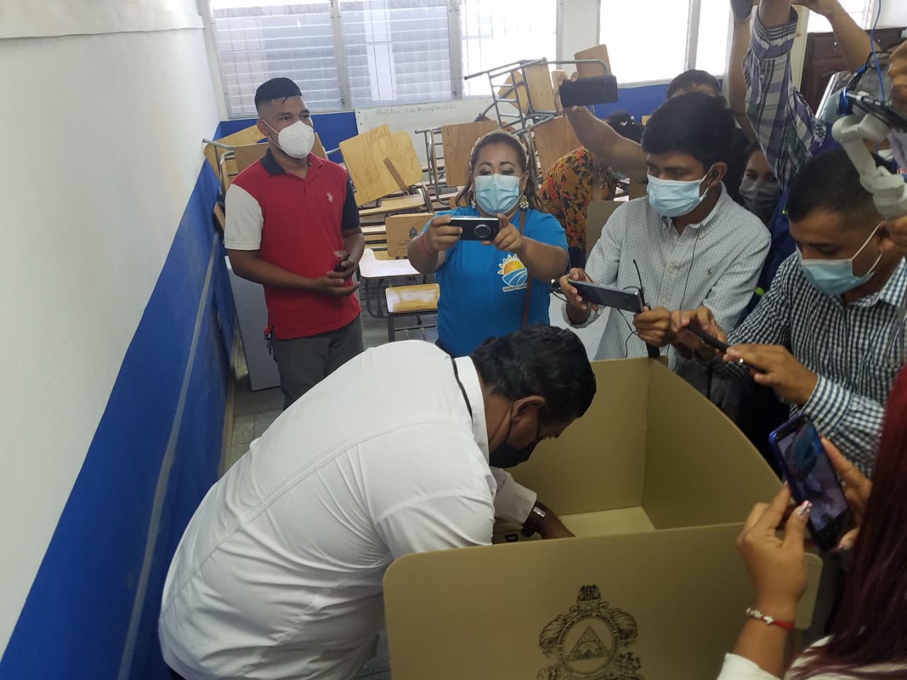 Presidenta del CNE pide a los partidos políticos que compitan con ética y reglas claras Presidenta del CNE pide a los partidos políticos que compitan con ética y reglas claras