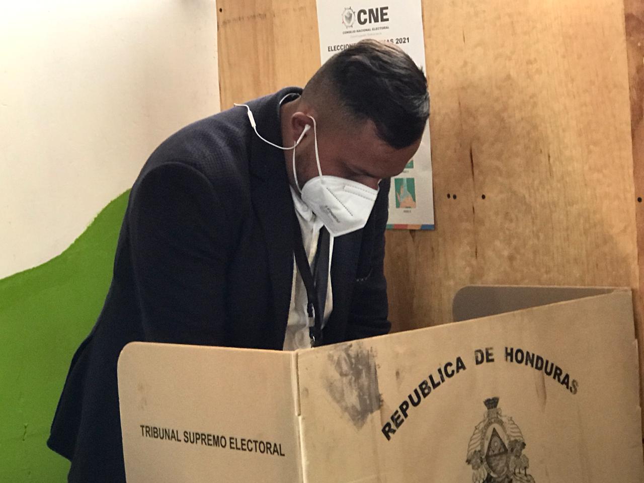 CNE prorroga votaciones hasta las 5:00 de la tarde en los casos que sea necesario