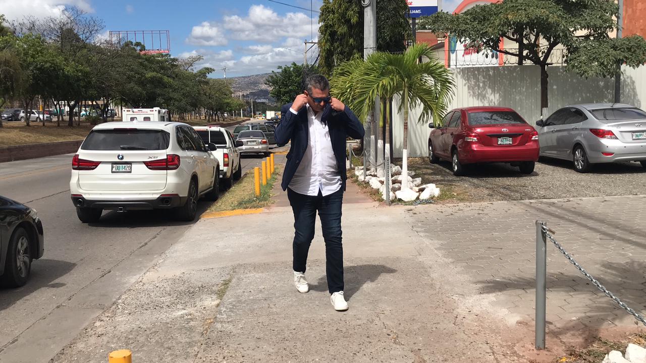 Entrenador de Motagua Diego Vásquez «La Barbie» interpone denuncia en el Conadeh Entrenador de Motagua Diego Vásquez «La Barbie» interpone denuncia en el Conadeh