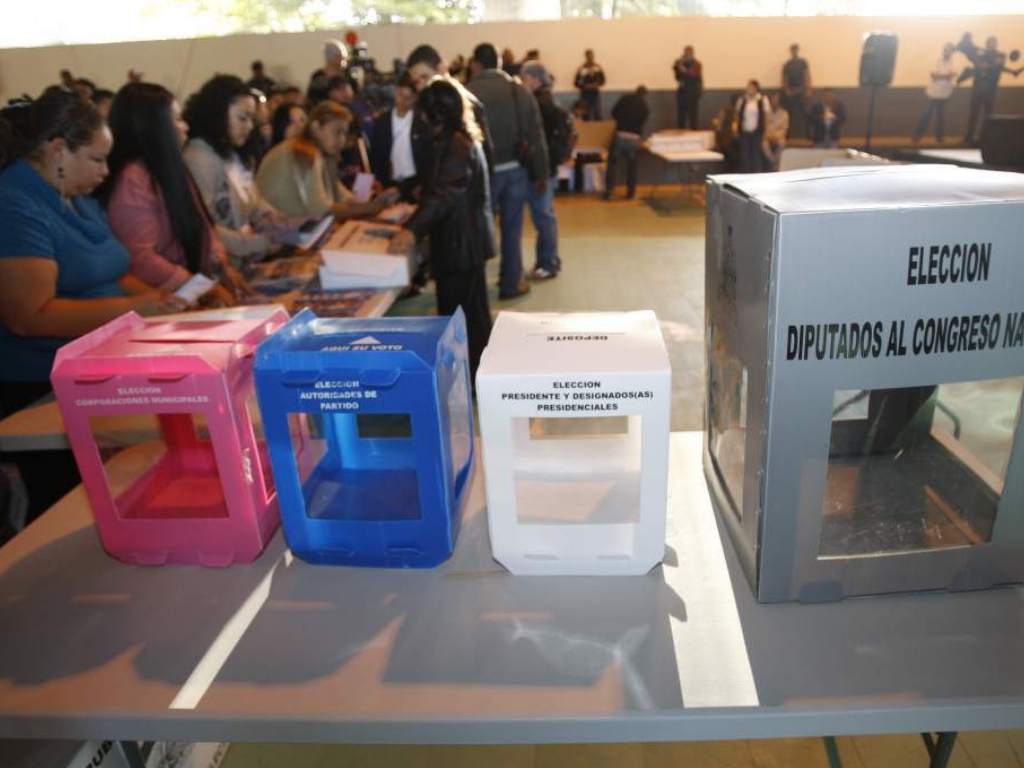 El precandidato a la alcaldía de SPS: » El tráfico de credenciales se da cuando los movimientos son débiles» El precandidato a la alcaldía de SPS: » El tráfico de credenciales se da cuando los movimientos son débiles»