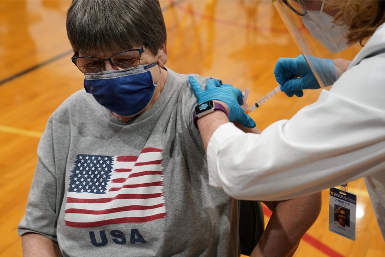 Estados Unidos ya aplicó más de 75 millones dosis de vacunas contra el coronavirus Estados Unidos ya aplicó más de 75 millones dosis de vacunas contra el coronavirus