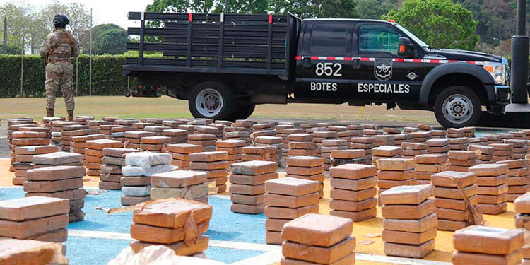 Panamá: Incauta unos 1,500 fardos de droga que se dirigían a Bélgica e India
