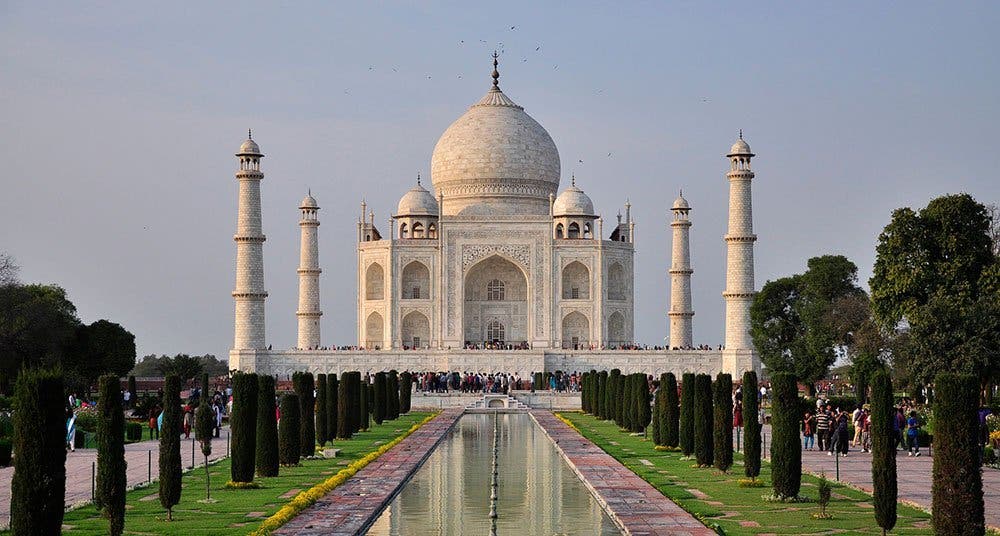 La Policía india evacua el Taj Mahal tras recibir una llamada sobre una amenaza de bomba