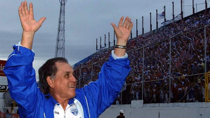 Remembranza: Conozca la vida y grandes victorias de la  leyenda del fútbol  Chelato Uclés