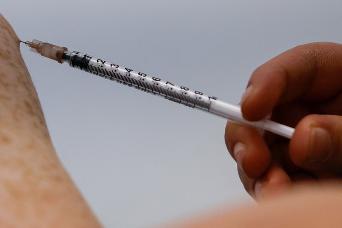 BioNTech confía en la eficacia de su vacuna frente a la variante india del covid-19