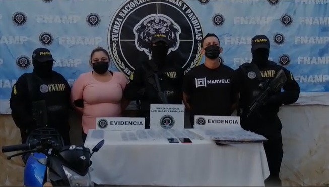 Pareja es capturada por el delito de tráfico de drogas en La Paz Pareja es capturada por el delito de tráfico de drogas en La Paz