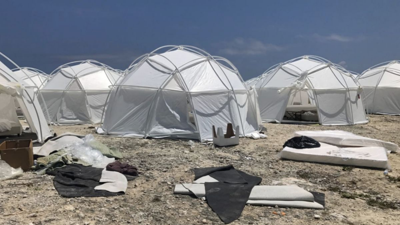 Los asistentes de «Fyre Festival» recibirán 7,200 USD cada uno, tras acuerdo de demanda colectiva