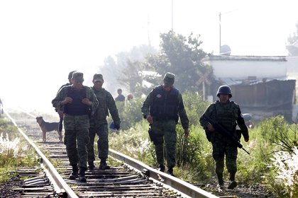 Asesinan a dos migrantes hondureños y tres resultan heridos en ataque en México