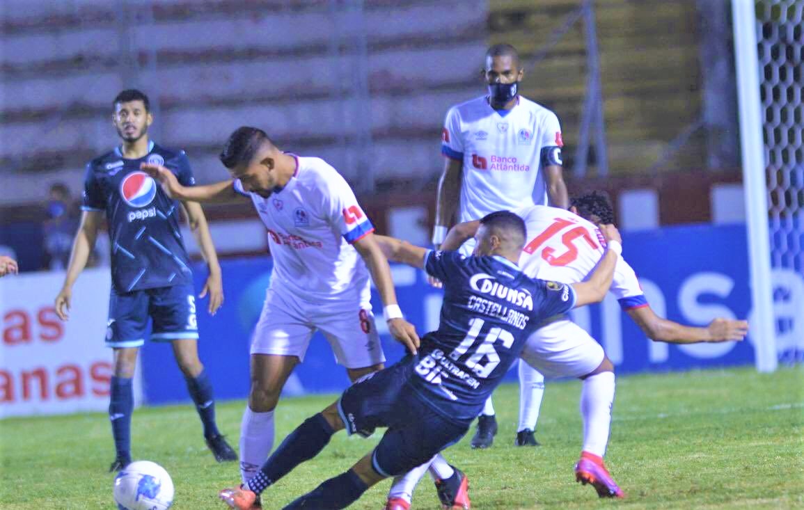 Olimpia y Motagua empatan 0 a 0 en vibrante clásico capitalino Olimpia y Motagua empatan 0 a 0 en vibrante clásico capitalino