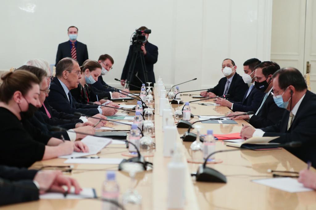 Honduras gestiona fertilizante a bajo costo con Rusia