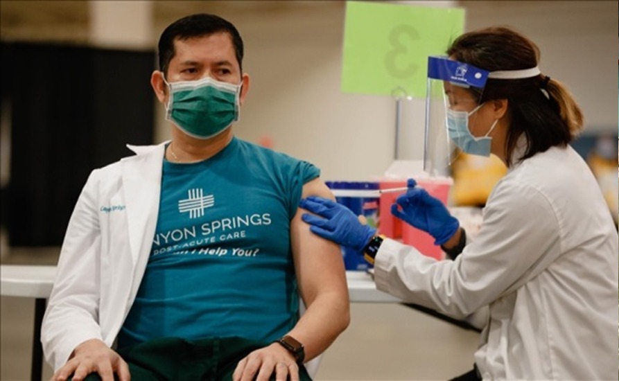 Biden confirma que todos los adultos ya pueden ser vacunados contra la Covid-19 en EEUU