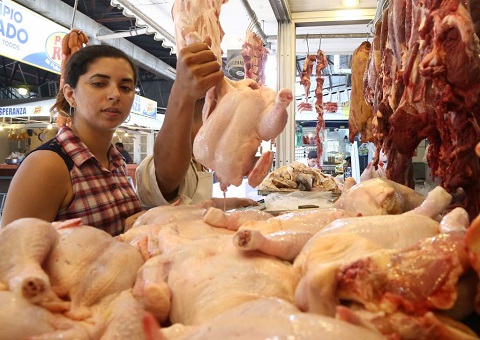 El 5 de abril venció el decreto de estabilización del precio del pollo; SDE buscará extender medida   