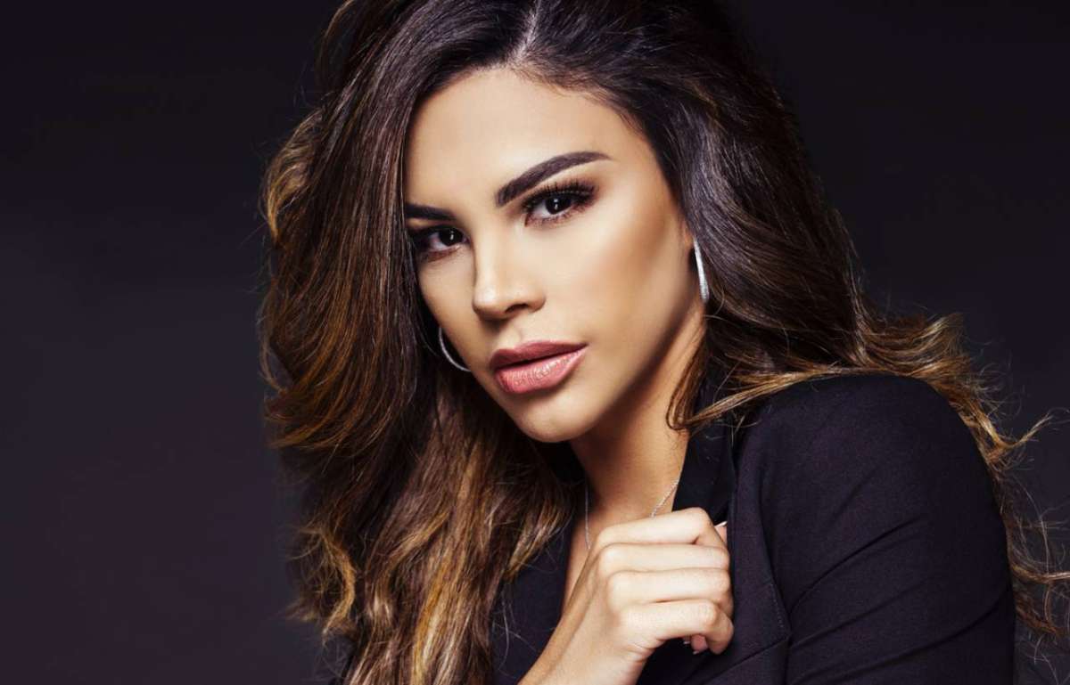 «Tefi» Valenzuela revela que se sometió a varias cirugías a causa del «bullying»