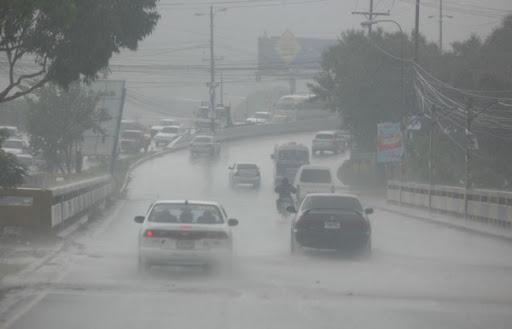 Hoy y mañana tendremos lluvias en varias regiones del país