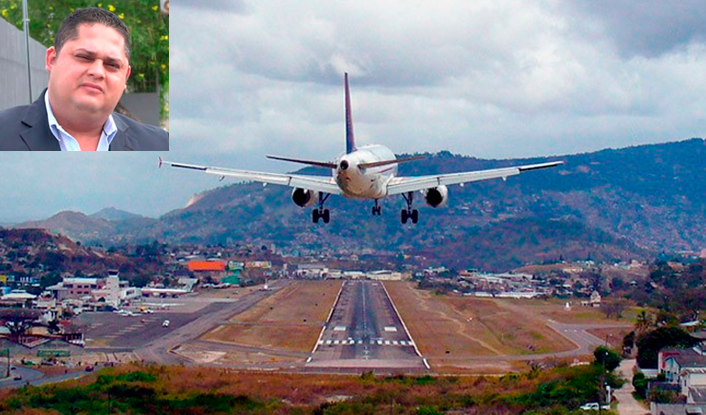 Viajeros presentarán cartilla de vacunación y no la prueba PCR, reveló Cesar Chirinos