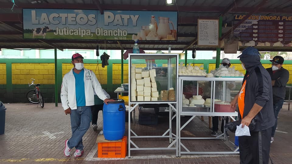 ¡Positivo! Baja 2 lempiras precio de lácteos  en la Feria del Agricultor de Villanueva 