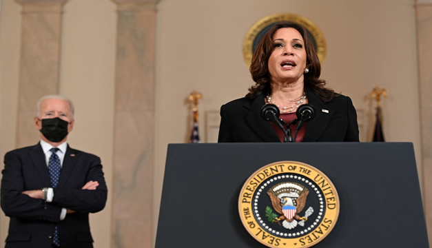 Kamala Harris: «Tenemos profundas preocupaciones sobre la democracia de El Salvador»