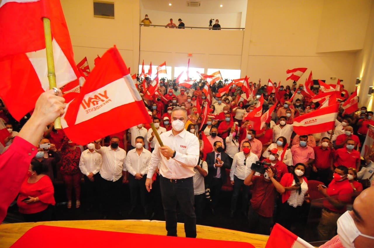 Yani en toma de posesión del CCEPL: «Me comprometo a dejarles un PLH moderno»