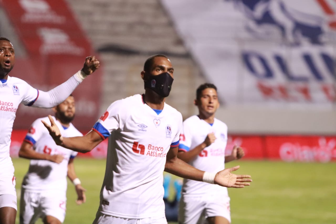 Olimpia se corona tricampeón de la Liga Nacional tras vencer a Motagua por penales