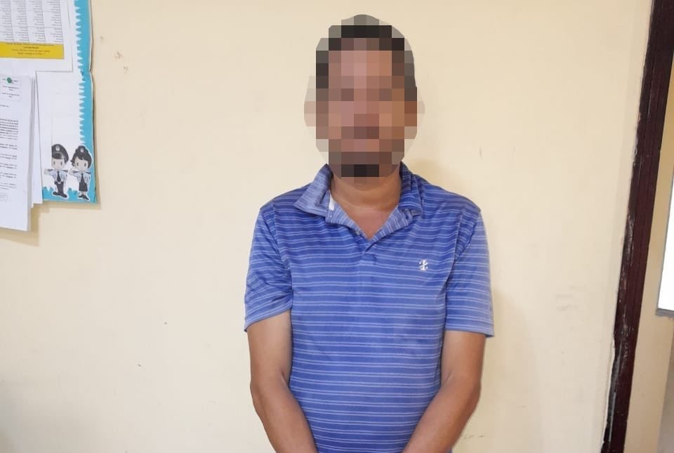 Agentes policiales capturan a sospechoso de delito de violencia intrafamiliar Agentes policiales capturan a sospechoso de delito de violencia intrafamiliar