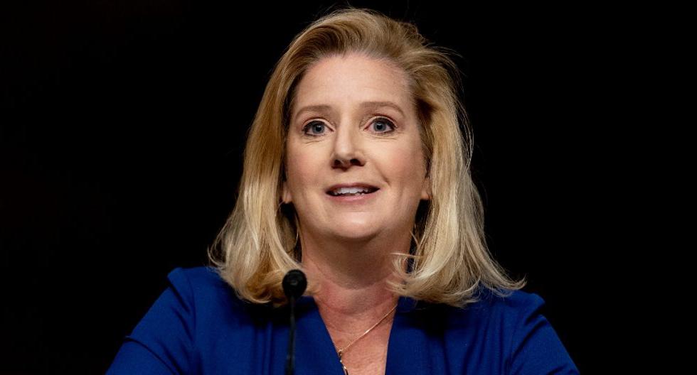 Christine Wormuth se convierte en la primera mujer secretaria del Ejército de EEUU Christine Wormuth se convierte en la primera mujer secretaria del Ejército de EEUU