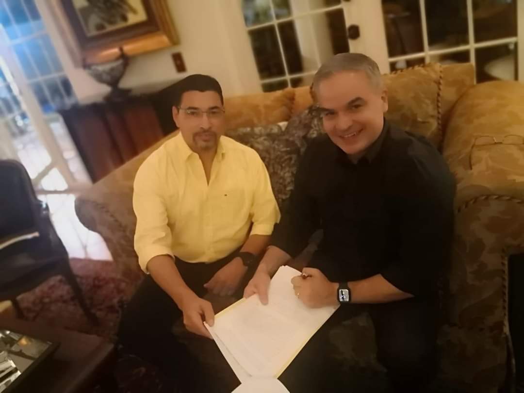 Partido Liberal y Libre conforman una alianza a nivel municipal Partido Liberal y Libre conforman una alianza a nivel municipal