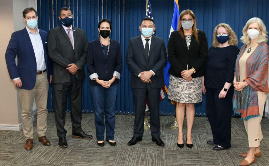 Embajada de EEUU: Altos funcionarios de USAID y del Departamento de Estado visitaron Honduras