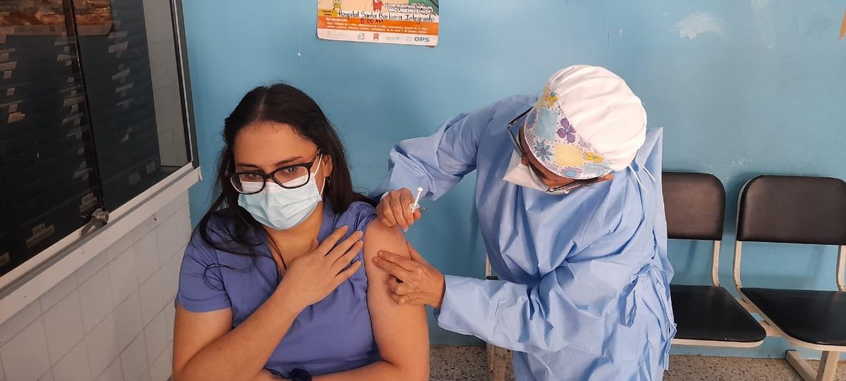 Con la vacunación en un 81% ha disminuido el contagio de Covid-19 en enfermeras auxiliares