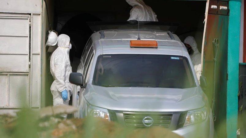 Macabro hallazgo en El Salvador: 14 cadáveres en la casa de un ex policía que era investigado por múltiples femicidios