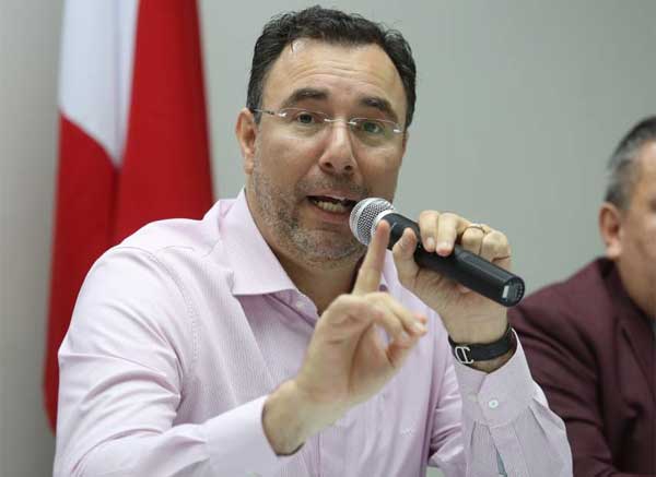 Una querella interpondrá Luis Zelaya en la CSJ por difamación y calumnia